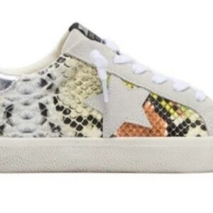 Vintage Havana Sonny Rainbow
Snake Print Sneaker Star Logo Gray
White Size 8